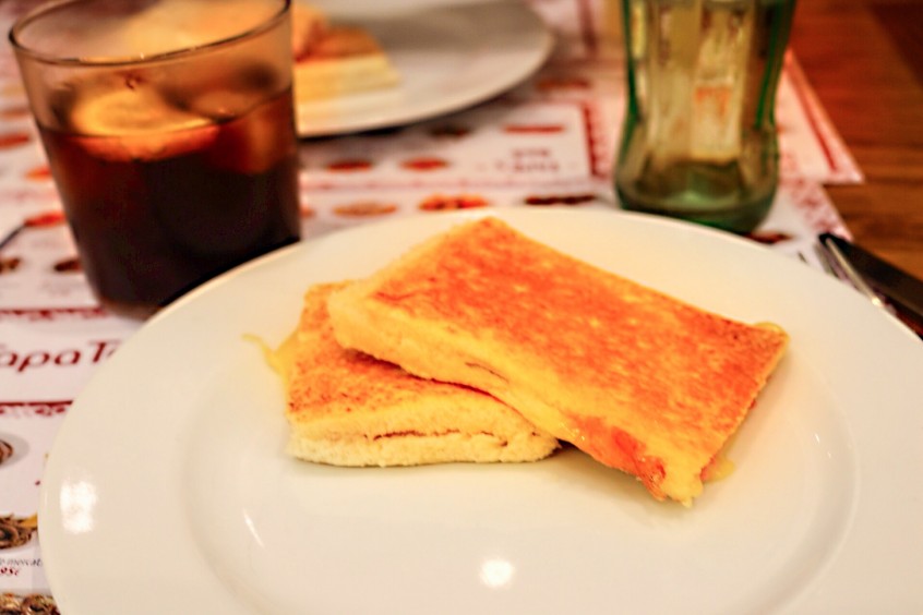 Top 5 Things To Do In Barcelona According To A Local Chic Family Travels